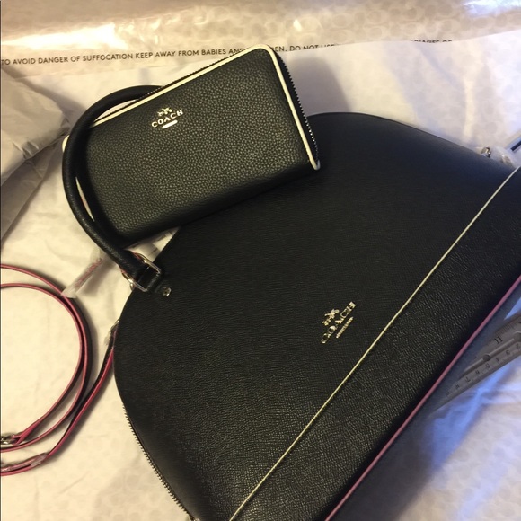 Authentic Coach Crossbody Handbag & Wallet - Picture 4 of 8